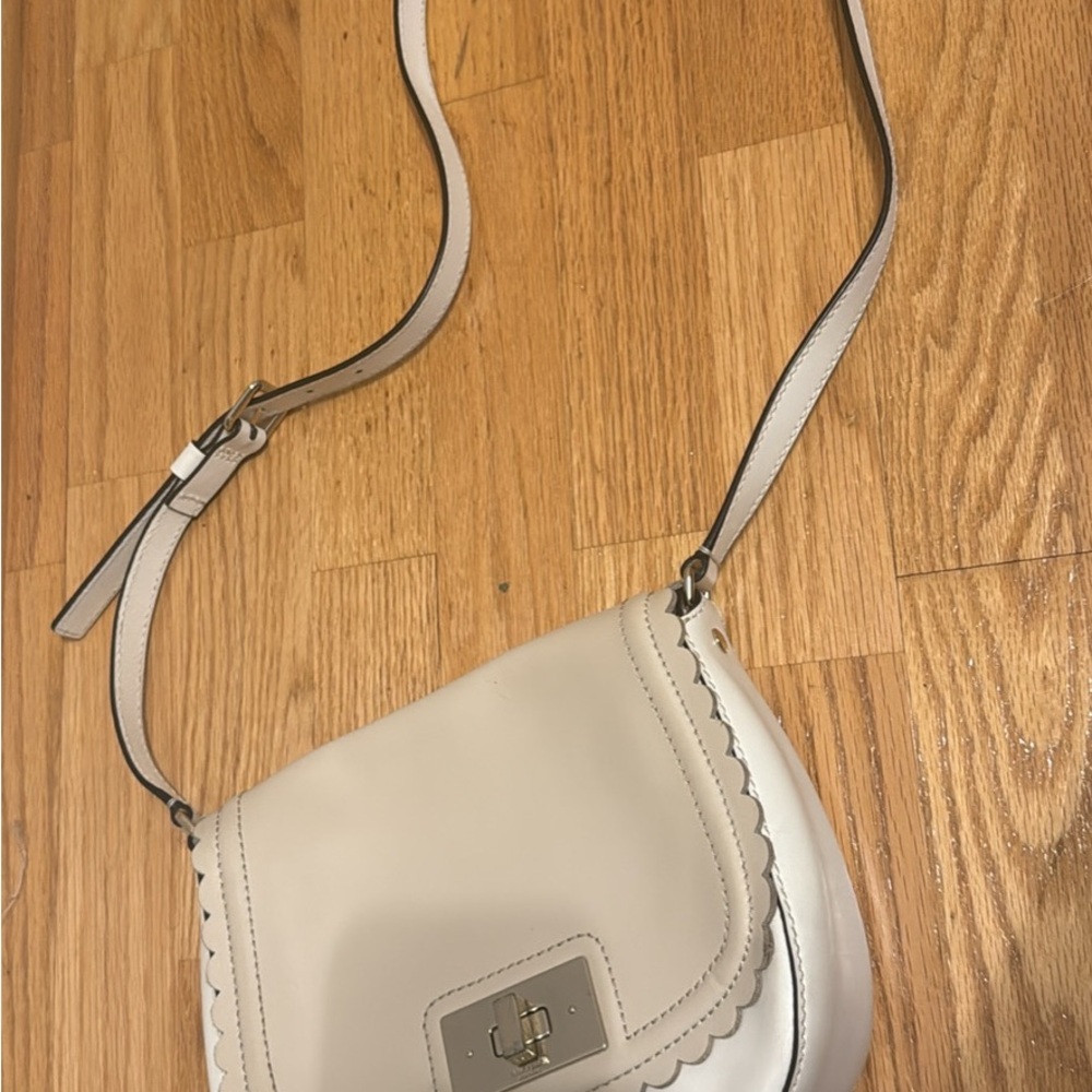 Kate Spade Elegant Cream Shoulder Bag